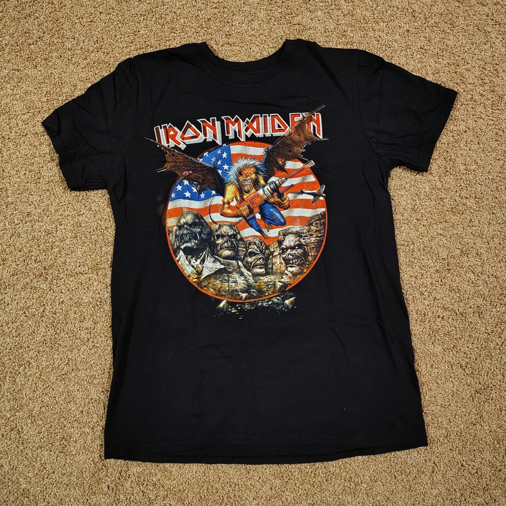 Black Iron Maiden Unisex T-shirt Tee Legacy Of The Beast USA Tour 2019 Size M